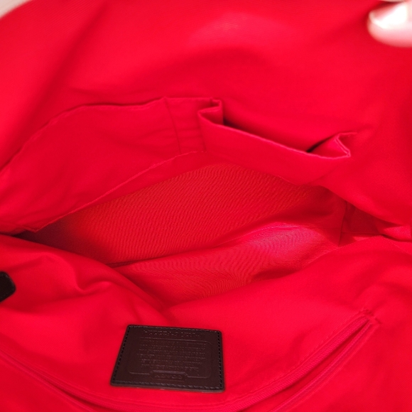 Coach Classic Peyton Clover Tote - Picture 14 of 15